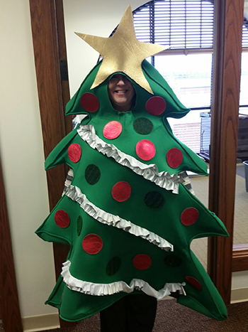 Bank of Washington employee dressed as a Christmas tree for the 2015 holidays