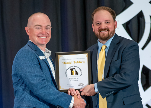 Daniel Tobben Graduates From MBA Banking Leadership Missouri Program